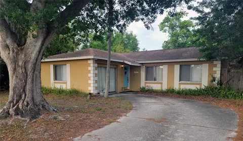 9321 91st St, Seminole, FL 33777