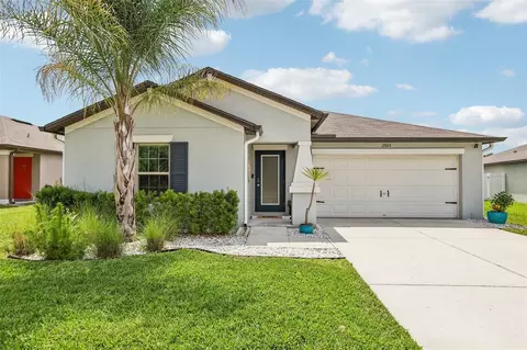 2905 Lytton Hall Dr, Zephyrhills, FL 33540