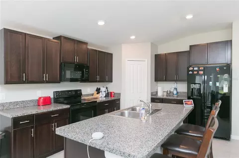 Kitchen - 13608 Willow Bluestar Loop, Riverview, FL 33579 photo 1 of 3