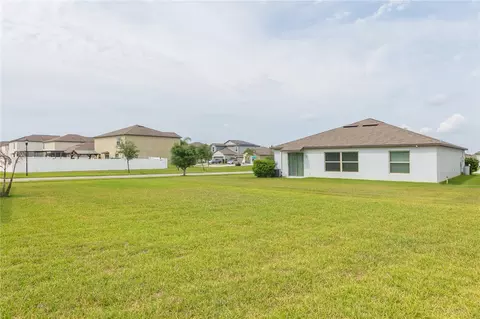 Exterior - 13608 Willow Bluestar Loop, Riverview, FL 33579 photo 4 of 5