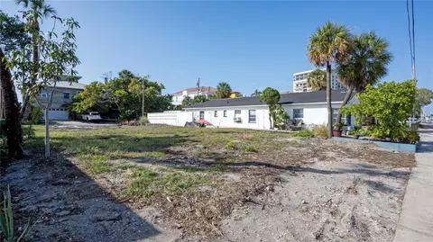 3614 Gulf Blvd, Saint Pete Beach, FL 33706