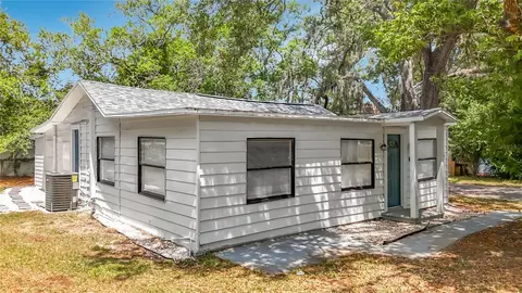 8414 N 20th St, Tampa, FL 33604