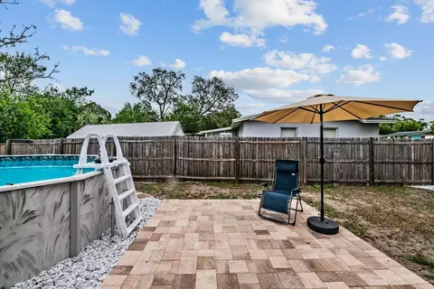 Exterior - 958 Cobblestone Dr, Spring Hill, FL 34606 photo 6 of 9