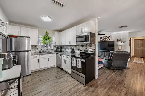 Kitchen - 958 Cobblestone Dr, Spring Hill, FL 34606 photo 1 of 4