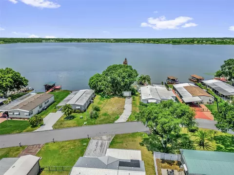 2050 Thelma Dr, Lake Alfred, FL 33850