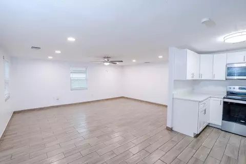503 Moore Ave, Seffner, FL 33584 photo 6