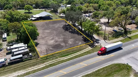 11703 N Us 301 Hwy, Thonotosassa, FL 33592