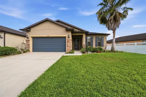 8929 Hinsdale Heights Dr, Polk City, FL 33868