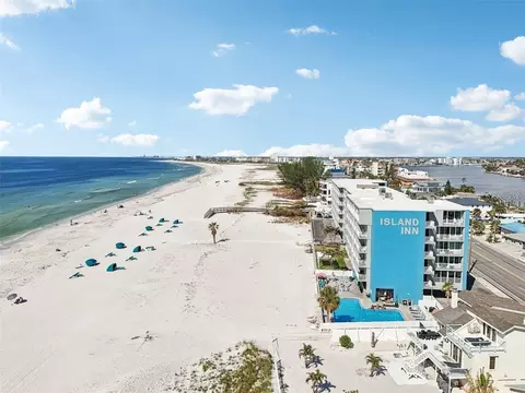 9980 Gulf Blvd #409, Treasure Island, FL 33706