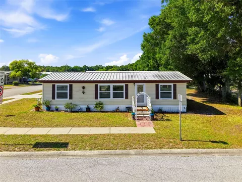 3933 Sarah Dr, Wesley Chapel, FL 33543