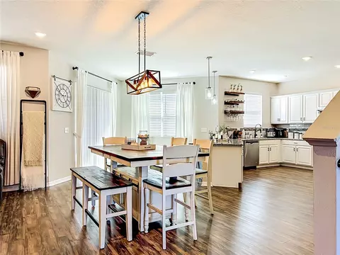Dining - 11205 Brighton Knoll Loop, Riverview, FL 33579 photo 3 of 4