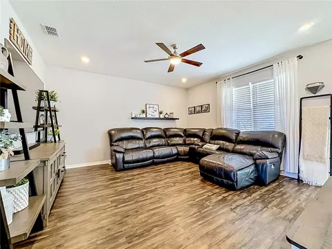 Living - 11205 Brighton Knoll Loop, Riverview, FL 33579 photo 2 of 3