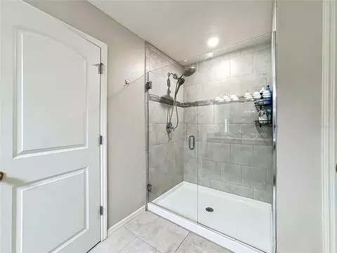 Bath - 11205 Brighton Knoll Loop, Riverview, FL 33579 photo 3 of 5