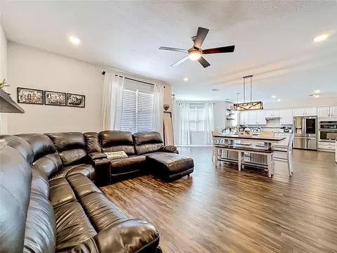 Living - 11205 Brighton Knoll Loop, Riverview, FL 33579 photo 3 of 3