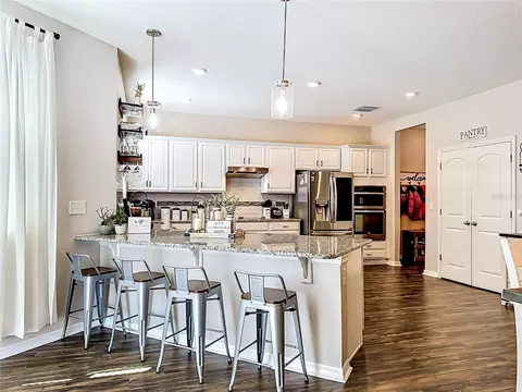 Kitchen - 11205 Brighton Knoll Loop, Riverview, FL 33579 photo 6 of 7