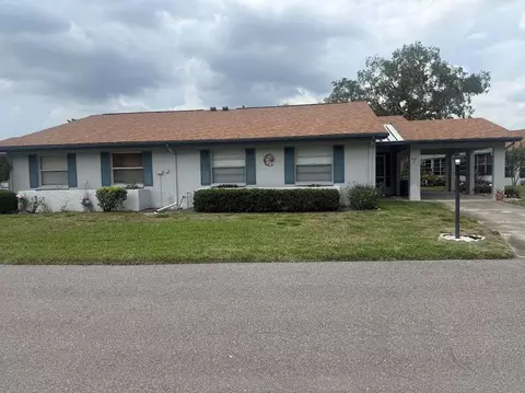 508 Foxglove Cir #B, Sun City Center, FL 33573