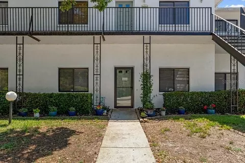 7080 River Run Blvd, Weeki Wachee, FL 34607