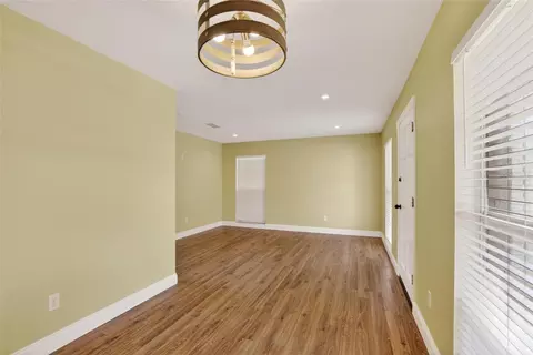Living - 2340 Merrily Cir S, Seffner, FL 33584 photo 2 of 9