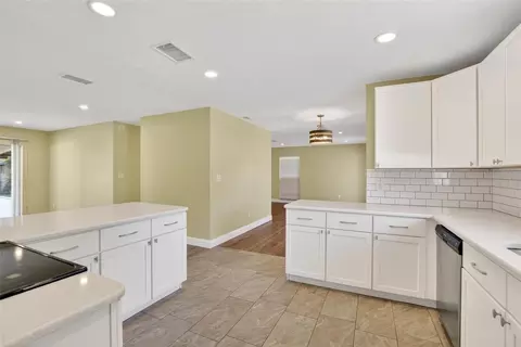 Kitchen - 2340 Merrily Cir S, Seffner, FL 33584 photo 2 of 5