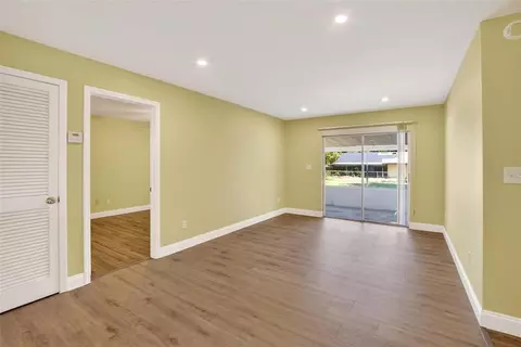 Living - 2340 Merrily Cir S, Seffner, FL 33584 photo 7 of 9