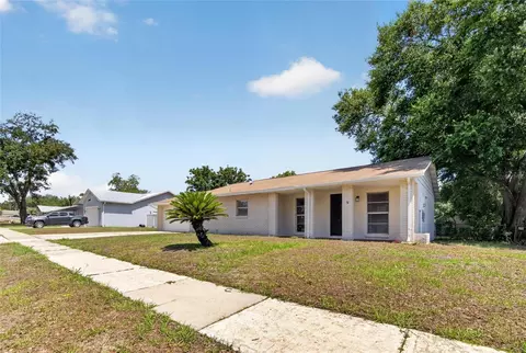 2340 Merrily Cir S, Seffner, FL 33584