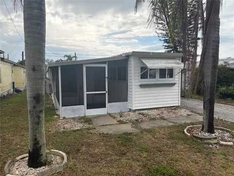 2051 Orange Dr, Holiday, FL 34691