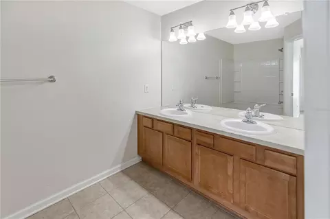 Bath - 10135 Post Harvest Dr, Riverview, FL 33578 photo 1 of 4