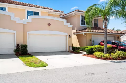 210 Valencia Cir, Saint Petersburg, FL 33716