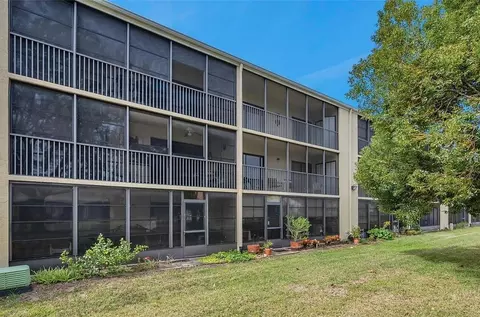 1485 Halsey Dr #105, Dunedin, FL 34698