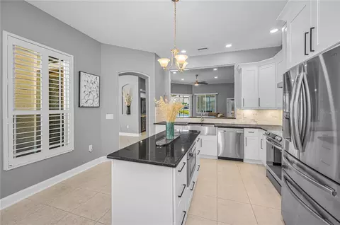 Kitchen - 11423 30th Cv E, Parrish, FL 34219 photo 3 of 5