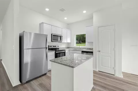 Kitchen - 13343 Tula Loop, Astatula, FL 34705 photo 1 of 3