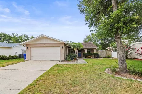 1613 Greenwood Dr, Dunedin, FL 34698