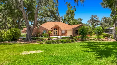 2702 Stafford Oaks Pl, Plant City, FL 33565