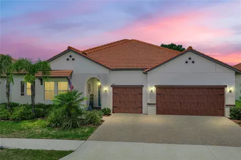 5305 Windy Grove Dr, Wimauma, FL 33598