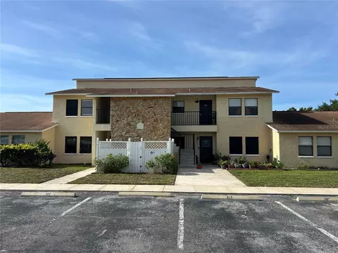 6301 58th St N #305, Pinellas Park, FL 33781