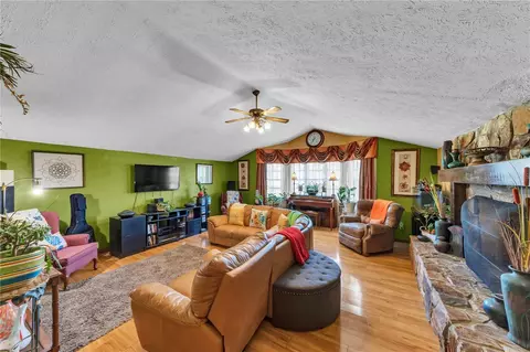 Living - 13610 Acker Rd, Dover, FL 33527 photo 1 of 2