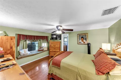 Bedroom - 13610 Acker Rd, Dover, FL 33527 photo 3 of 3