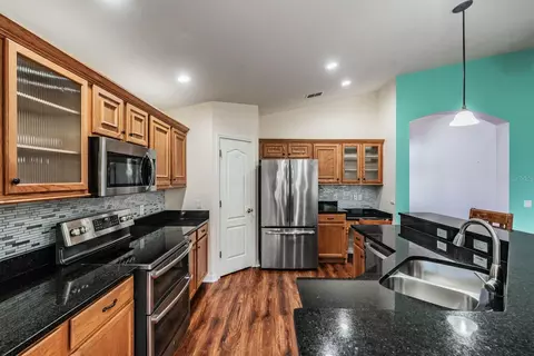 Kitchen - 11709 Spindrift Loop, Hudson, FL 34667 photo 3 of 5
