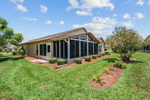 Exterior - 11709 Spindrift Loop, Hudson, FL 34667 photo 2 of 10