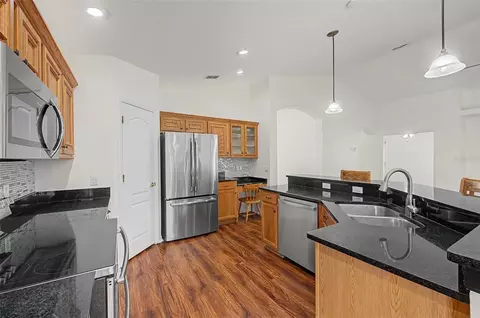Kitchen - 11709 Spindrift Loop, Hudson, FL 34667 photo 4 of 4