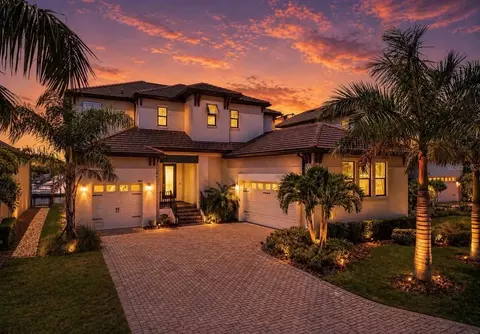 3016 Christophers Watch Ln, Ruskin, FL 33570