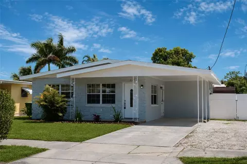 517 24th Ave W, Bradenton, FL 34205