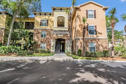 10103 Courtney Oaks Cir #103, Tampa, FL 33619