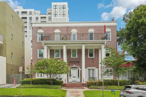 219 4th Ave N #201, Saint Petersburg, FL 33701