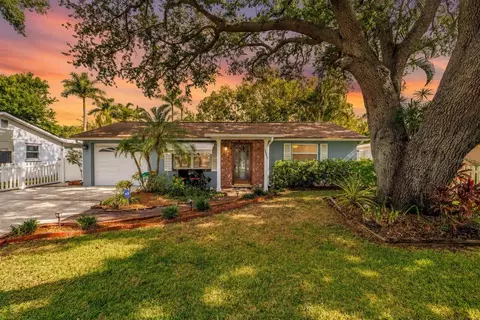 5865 63rd Ave N, Pinellas Park, FL 33781