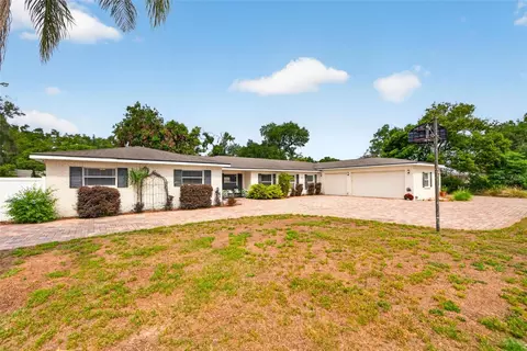 712 S Oakwood Ave, Brandon, FL 33511