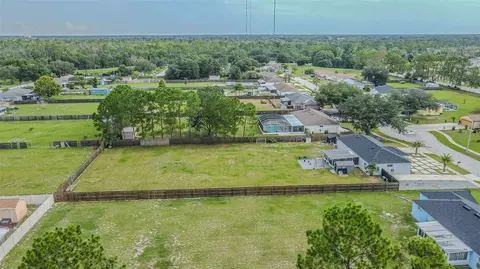 View/Area - 12121 Colonial Estates Ln, Riverview, FL 33579 photo 3 of 8