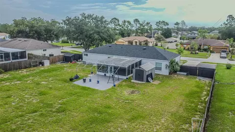 View/Area - 12121 Colonial Estates Ln, Riverview, FL 33579 photo 7 of 8