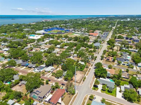 558 Roanoke St, Dunedin, FL 34698