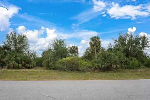 116 April Rd, Rotonda West, FL 33947